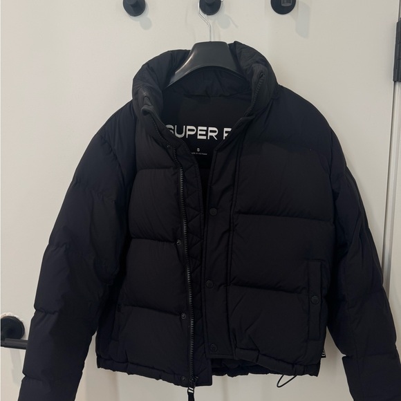 Aritzia Jackets & Blazers - Aritzia Black Puffer Jacket